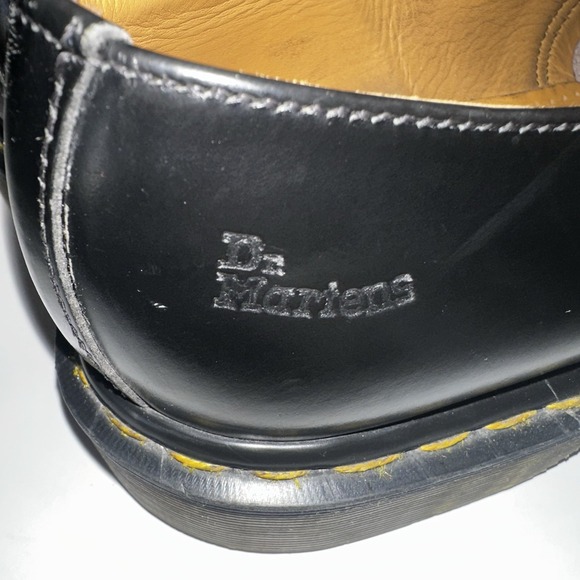 Dr. Doc Martens Mens US 9 Womens US 10 Oxford Smooth Leather Shoes Laces *Flaws* - Picture 4 of 16